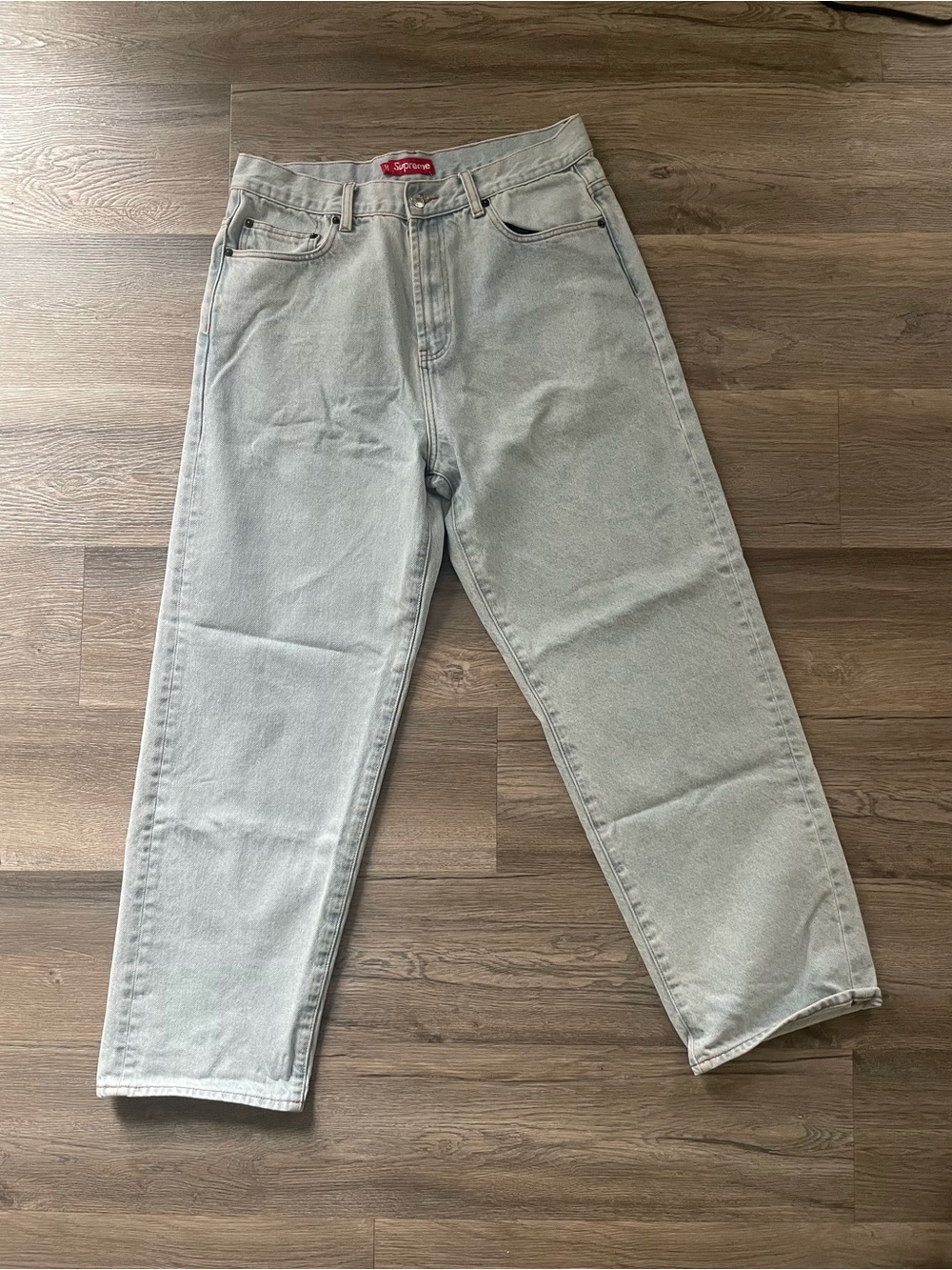 Supreme jeans